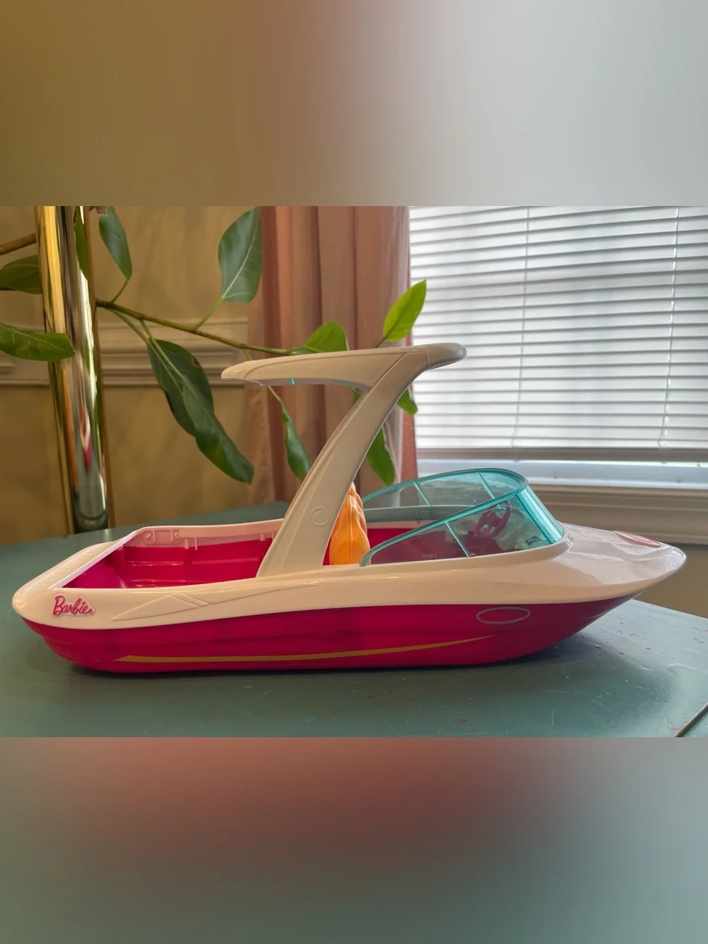 Barbie “Dolphin Magic” Ocean View Speed Boat - Pink/White - 2016 Mattel